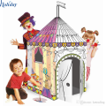 Playhouse en carton bricolage pour les enfants